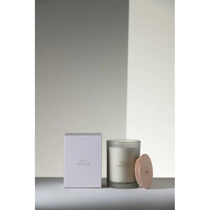 bougie-sae-musc-obscur-j-line-3.webp